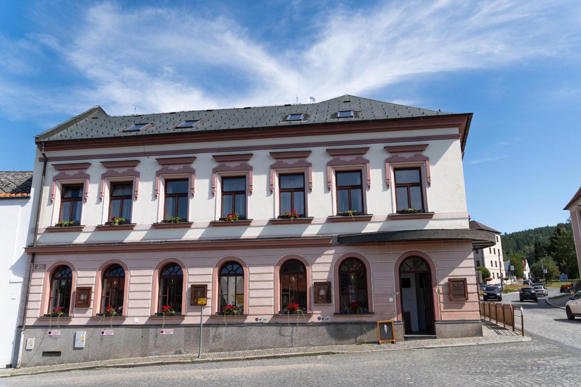 Apartmany Nabrezi Susice Nad Otavou Exterior photo